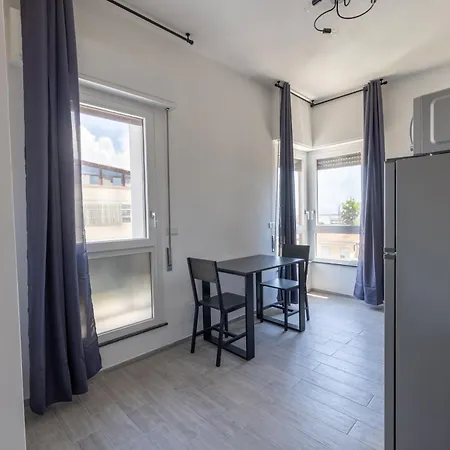 Modern Rggstay 칼리아리