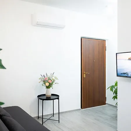 Modern Rggstay *